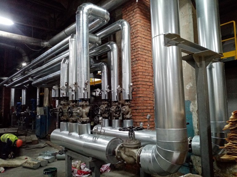 Теплоизоляция коллектора и  трубопроводов термомасла.