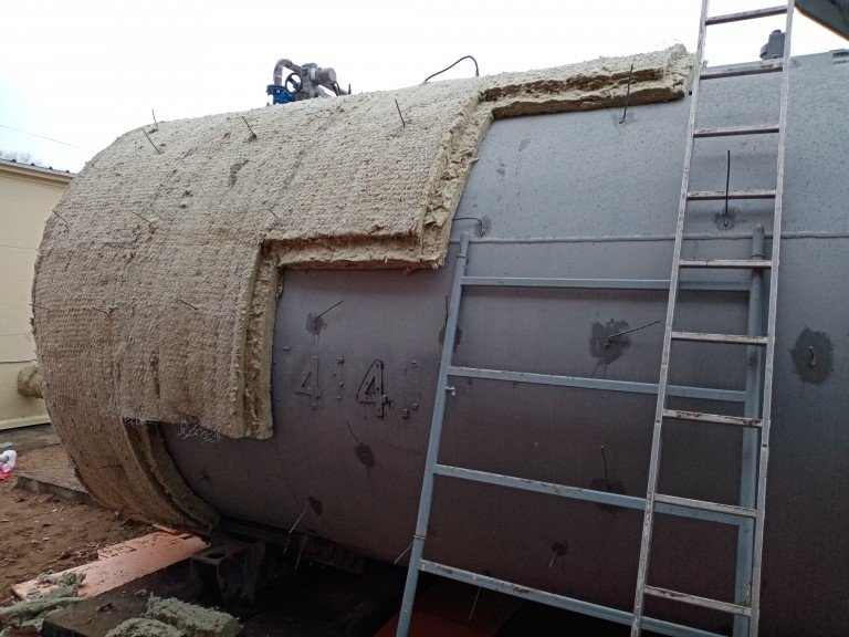 Теплоизоляция резервуара.